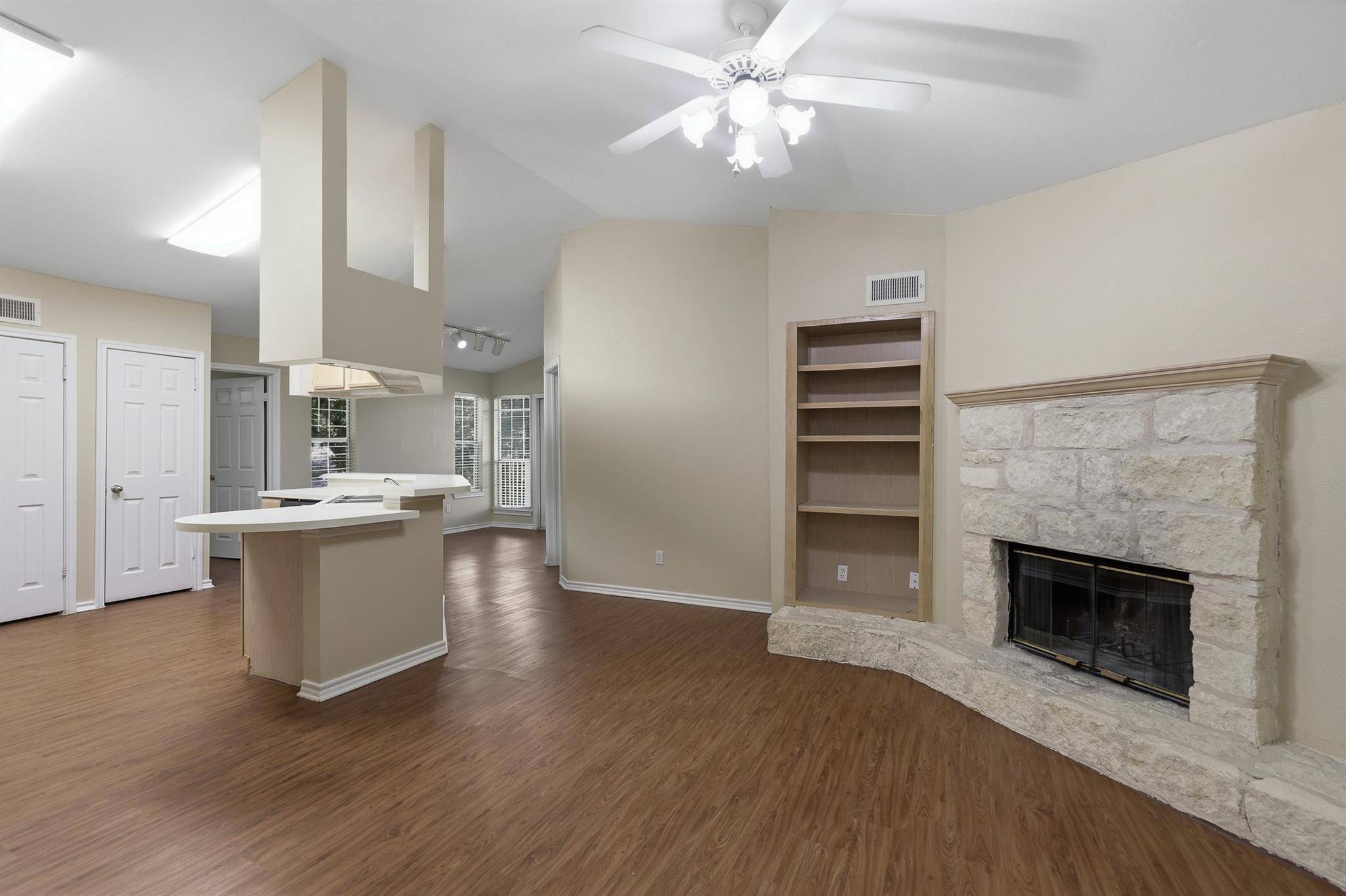 6804 N Capital Of Texas HWY #422, Austin, TX 78731