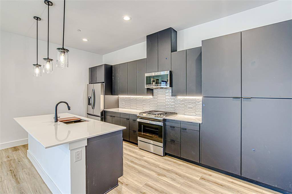 590 Old Mill RD #139, Cedar Park, TX 78613