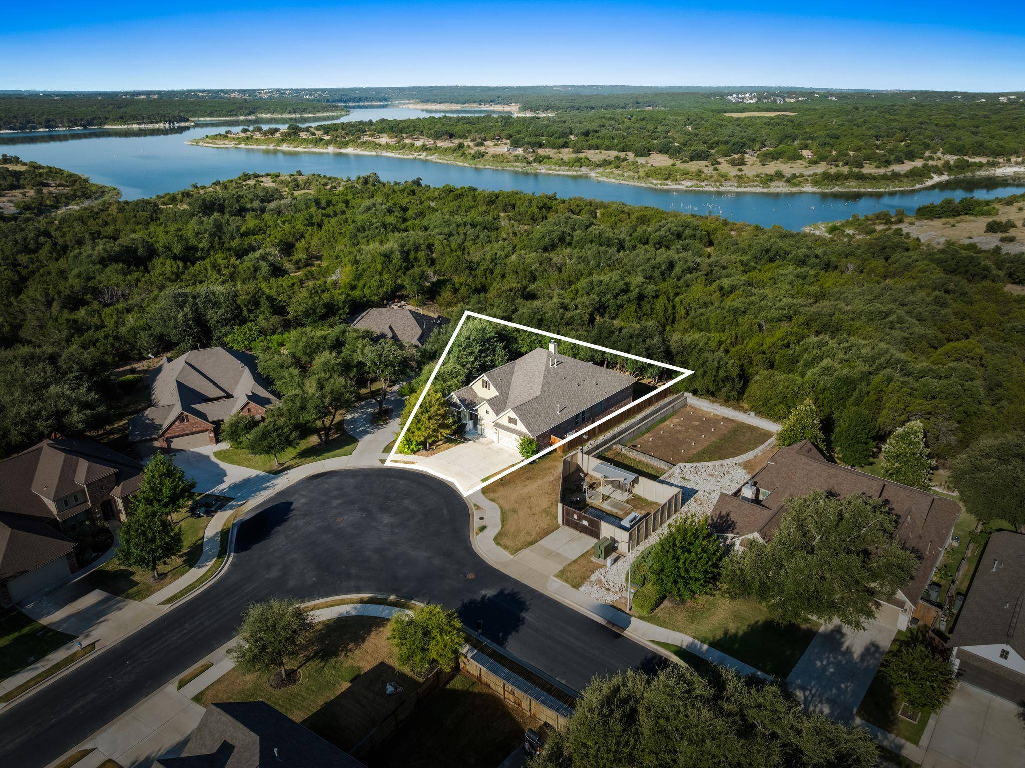 140 Lake Rim CIR, Georgetown, TX 78633