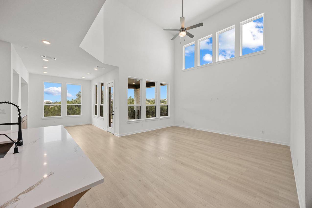 1216 Wolf Canyon RD, Georgetown, TX 78628