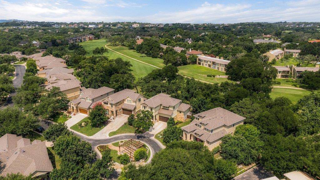 2 Prestonwood CV, Lakeway, TX 78734