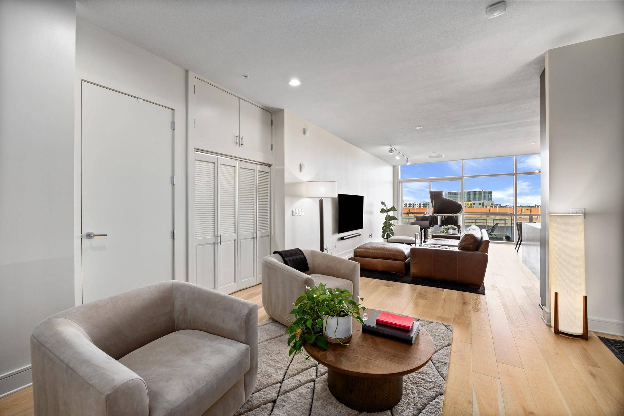 555 E 5th ST #521, Austin, TX 78701