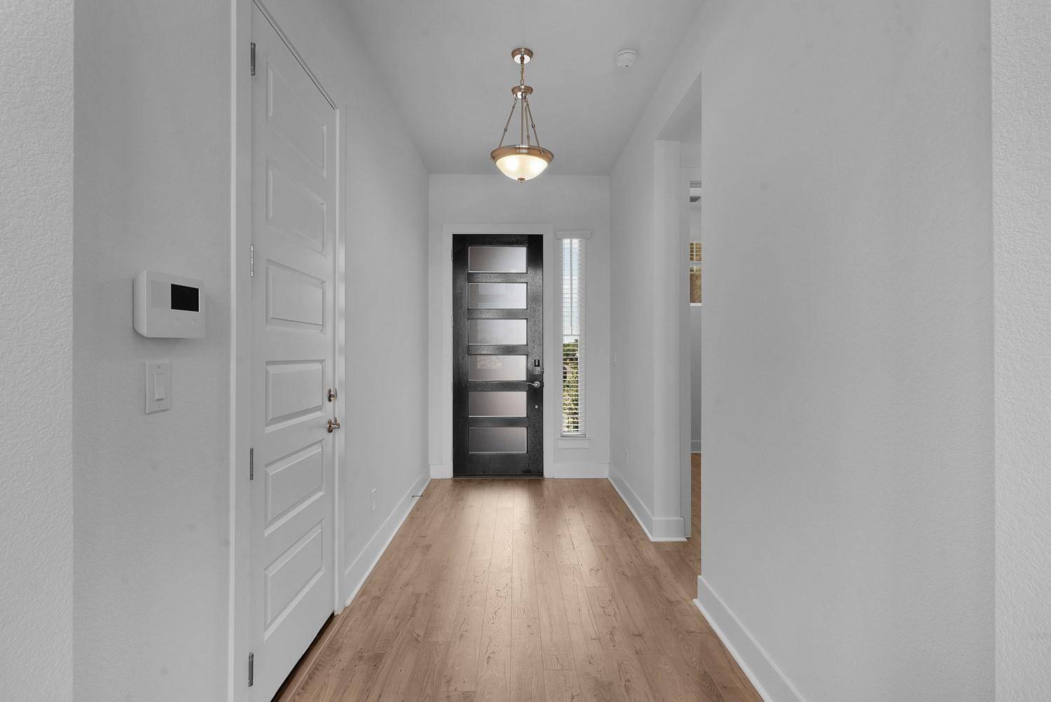 215 Slater CT, Liberty Hill, TX 78642