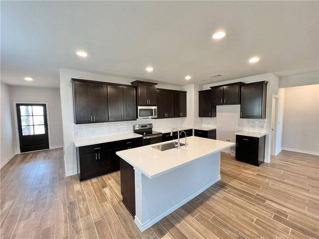 168 Andesite TRL, Liberty Hill, TX 78642