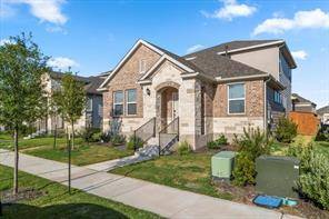 112 Doodle LN, Hutto, TX 78634