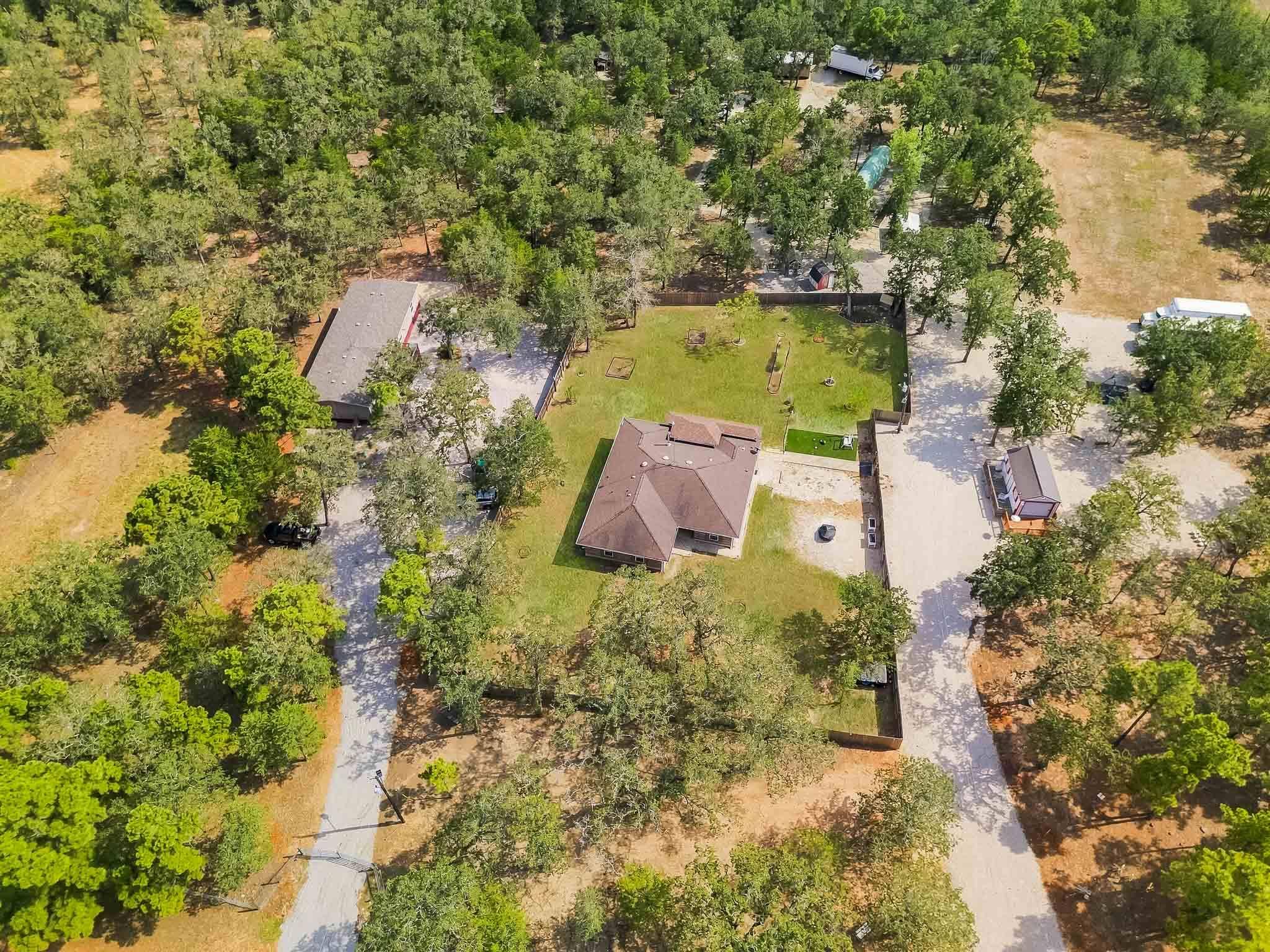 107 Turner LN, Paige, TX 78659