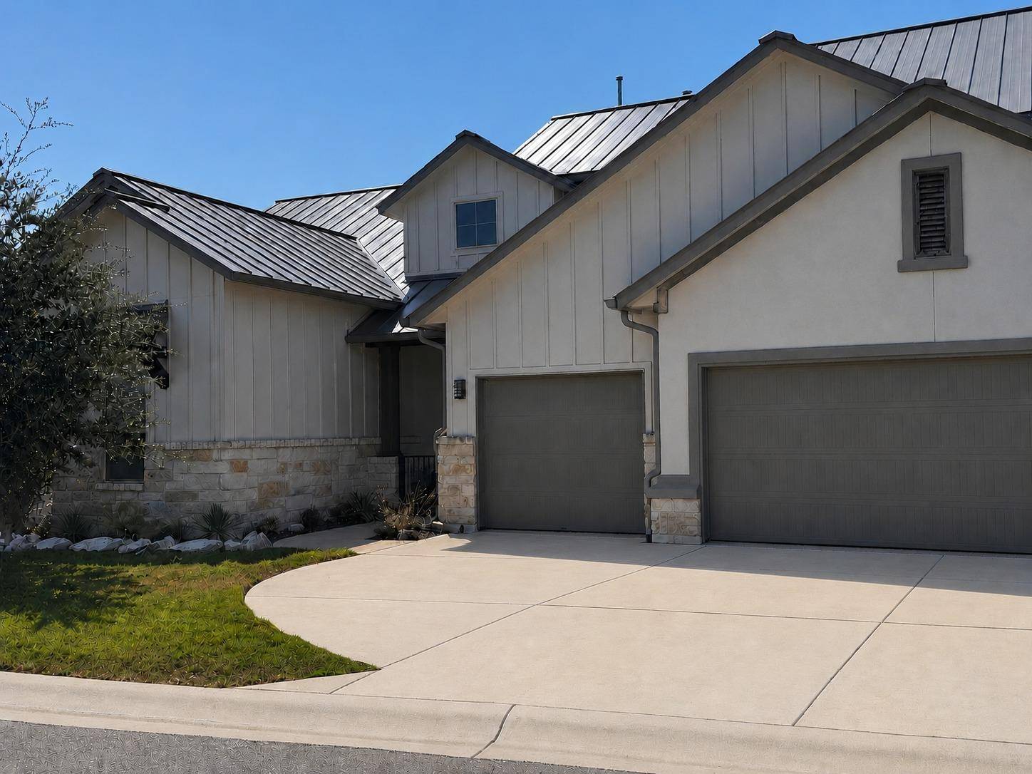 2536 Costa Del Sol DR, Leander, TX 78641