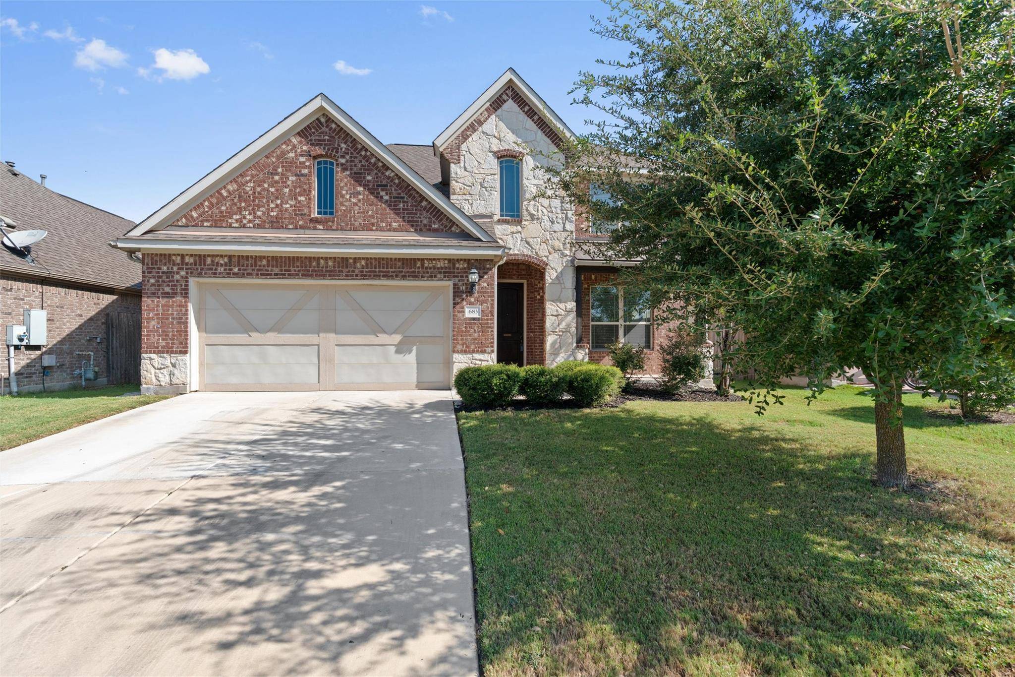 683 Oyster CRK, Buda, TX 78610