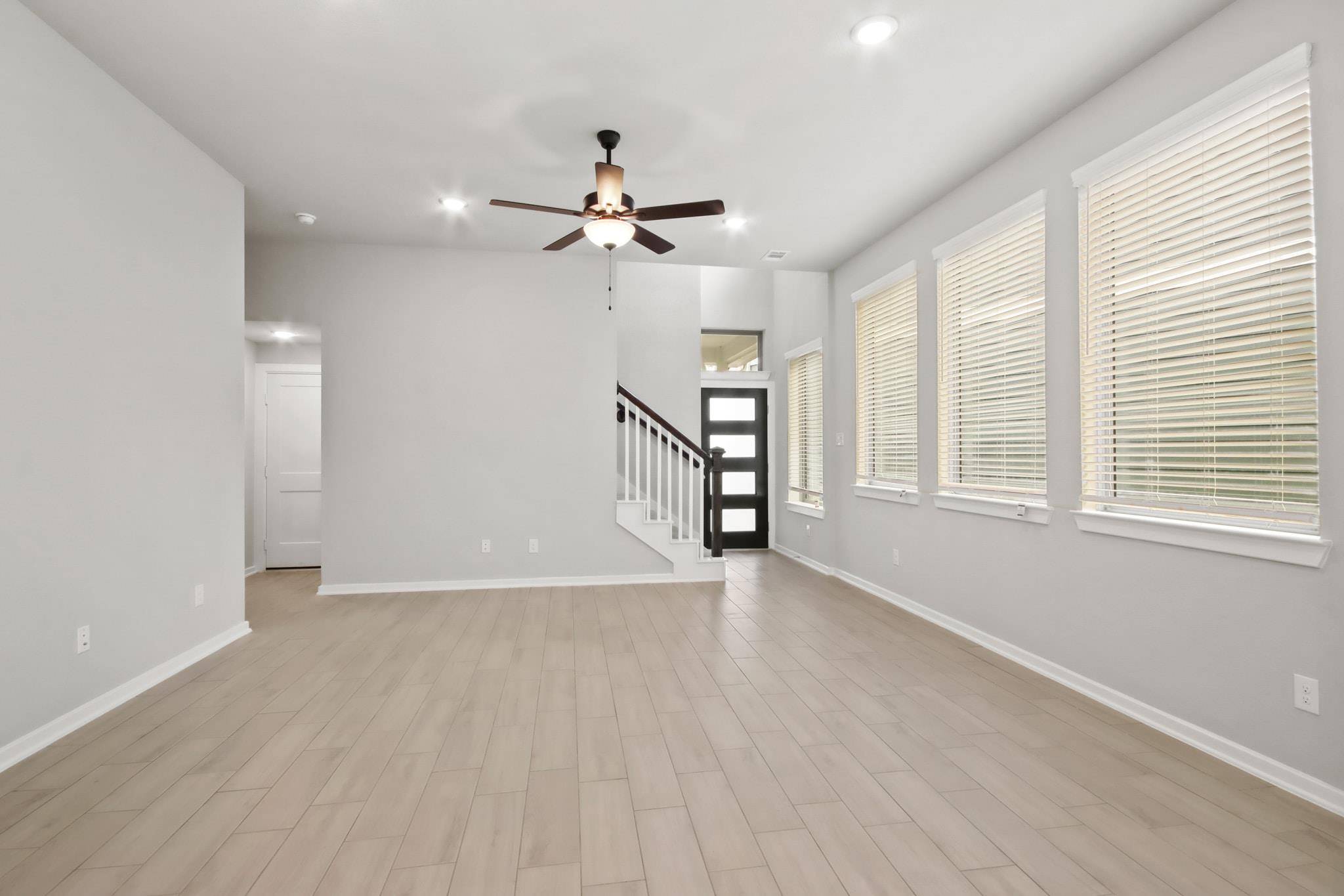 221 Flora Springs CV, Liberty Hill, TX 78642