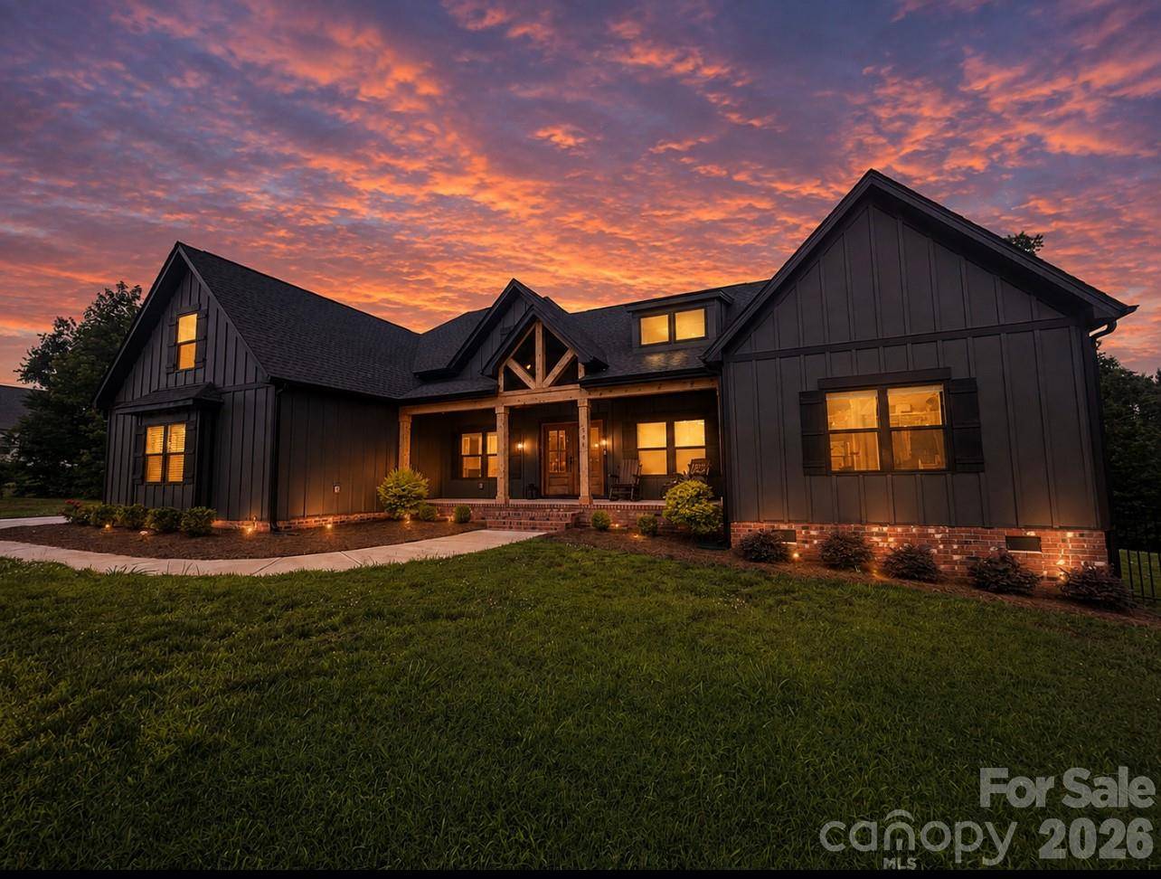 501 Edmunds LN, Clover, SC 29710