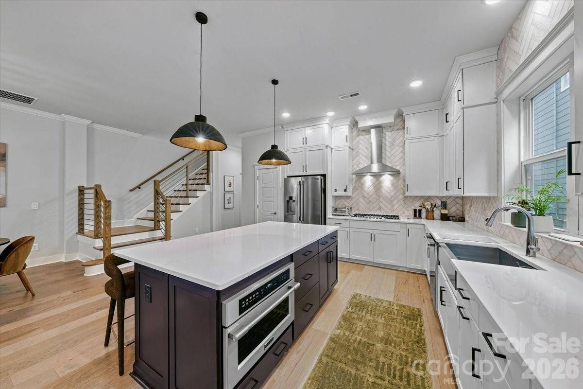 1233 Drummond AVE, Charlotte, NC 28205