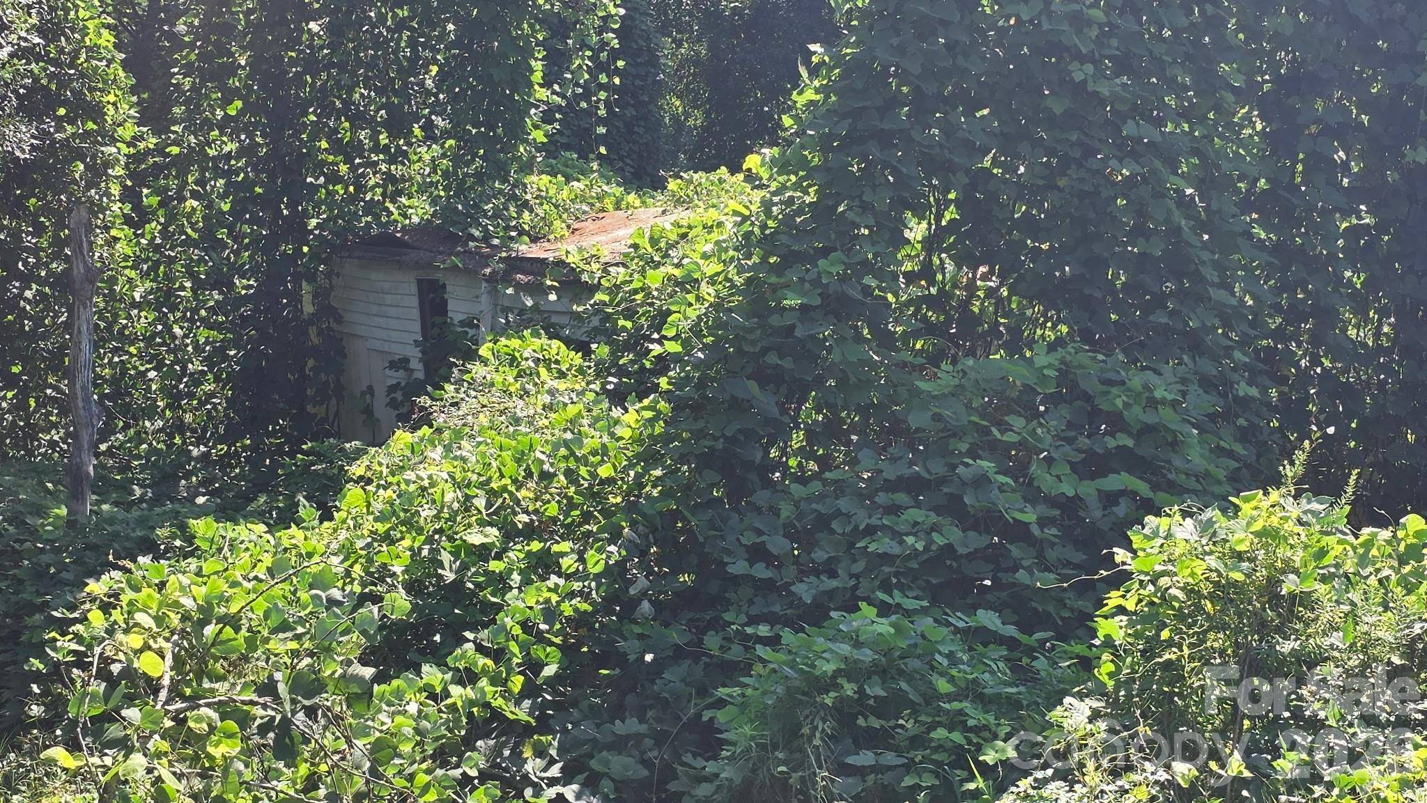 108 Campground RD, Dallas, NC 28034