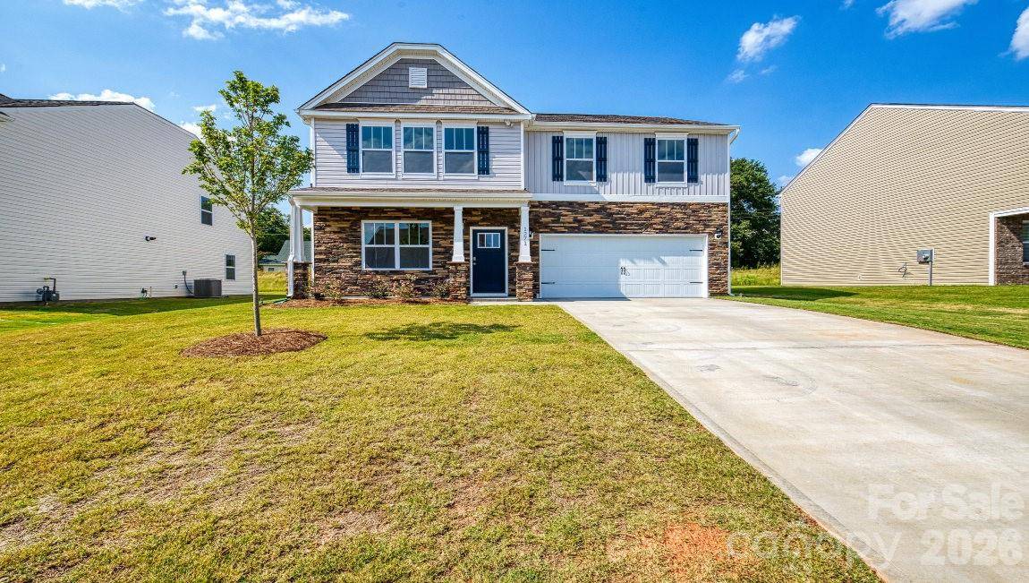 64 Piney Woods RD, Fletcher, NC 28732