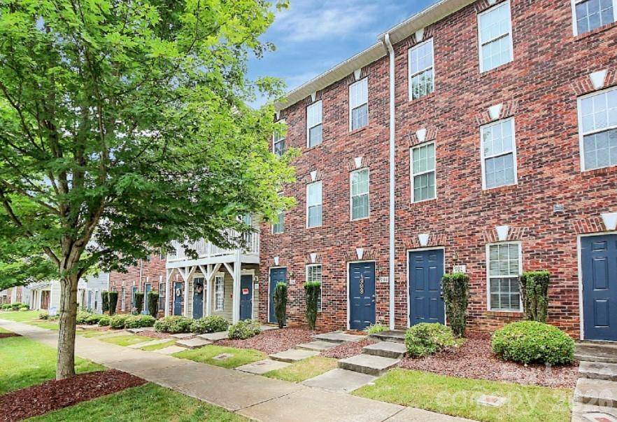 106 Locomotive LN #104, Mooresville, NC 28115