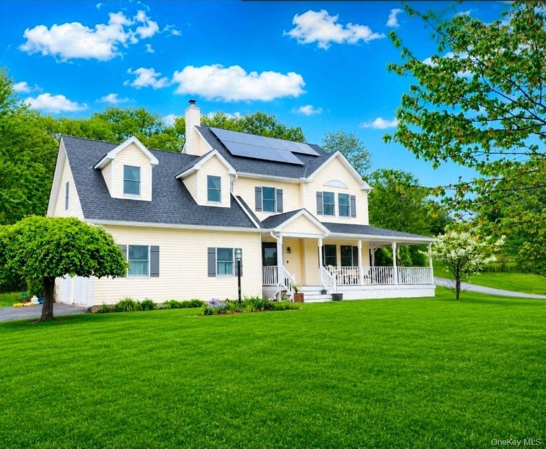 24 Robyn DR, Marlboro, NY 12542