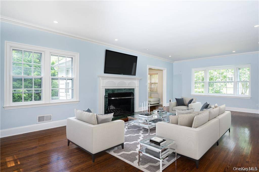 25 Jerome AVE, New Rochelle, NY 10804