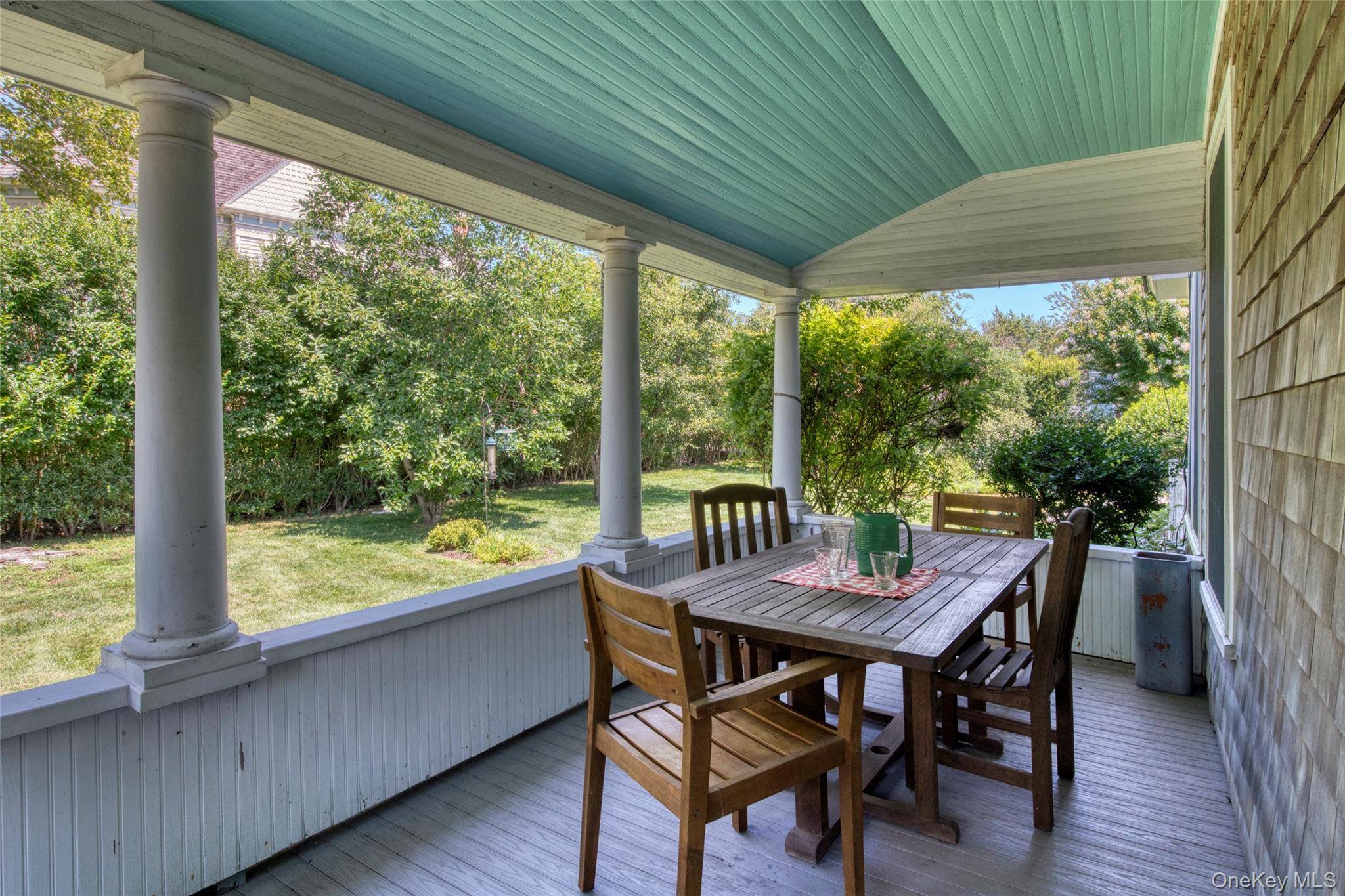 1945 Village LN, Orient, NY 11957