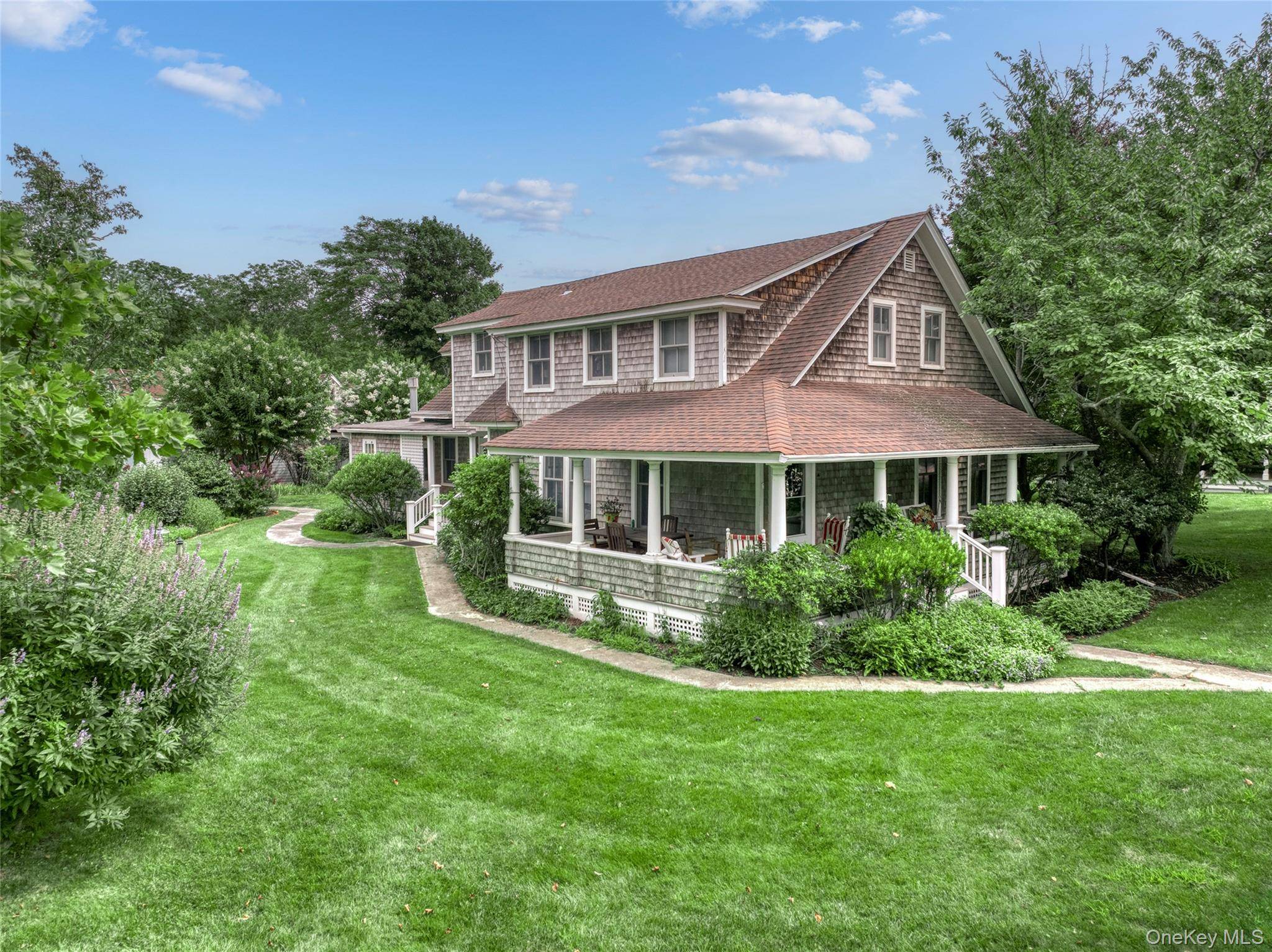 1945 Village LN, Orient, NY 11957