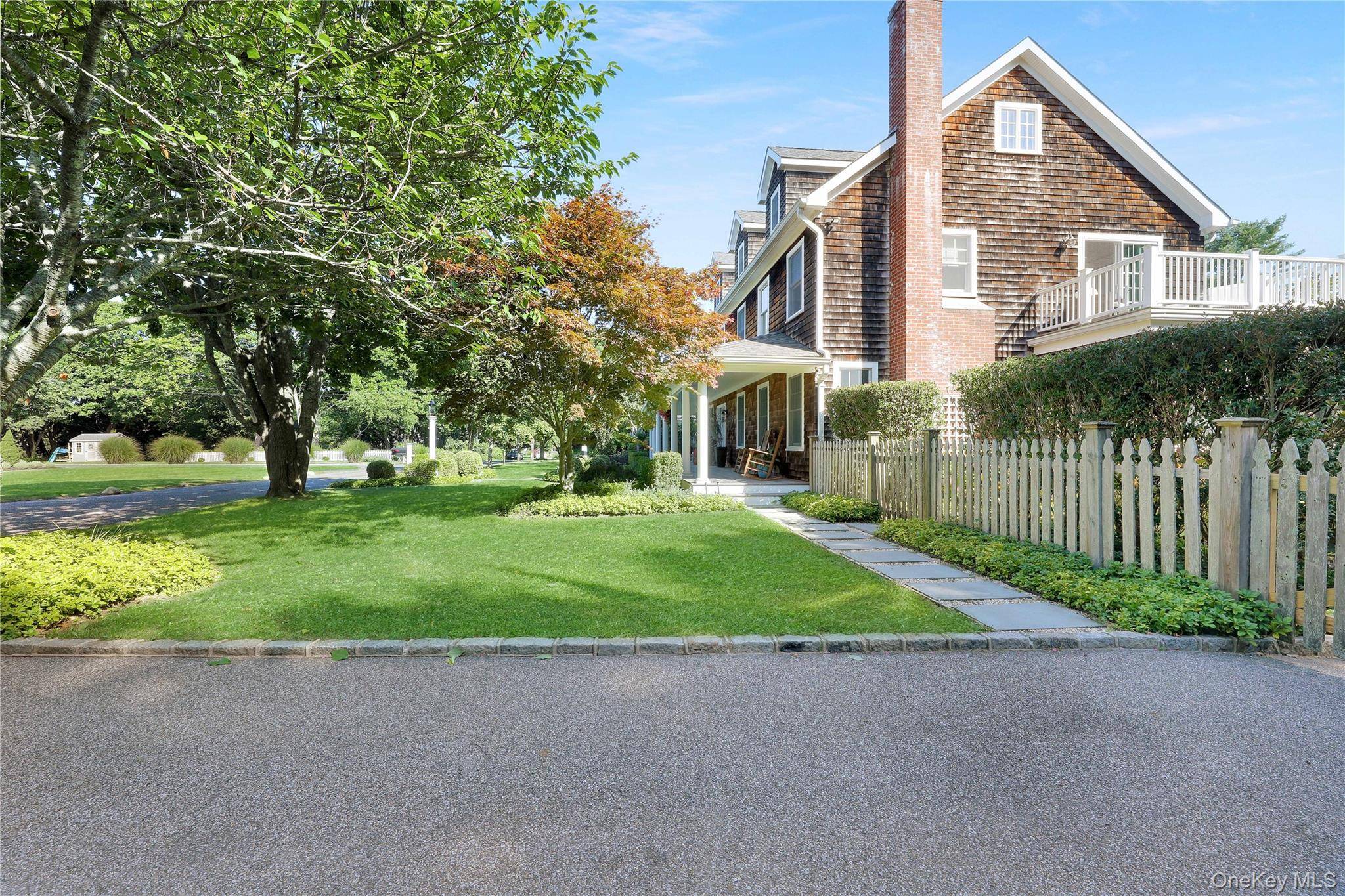 65 Watchogue AVE, East Moriches, NY 11940