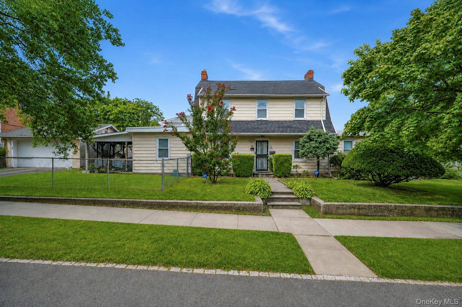 170-45 83rd AVE, Jamaica, NY 11432