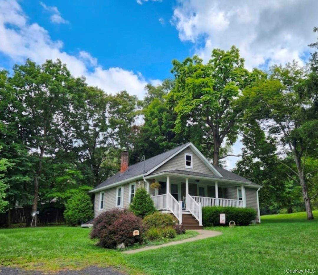 9 Hardenburg RD, Pine Bush, NY 12566