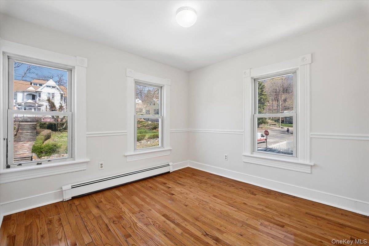 1133 Orchard ST, Peekskill, NY 10566