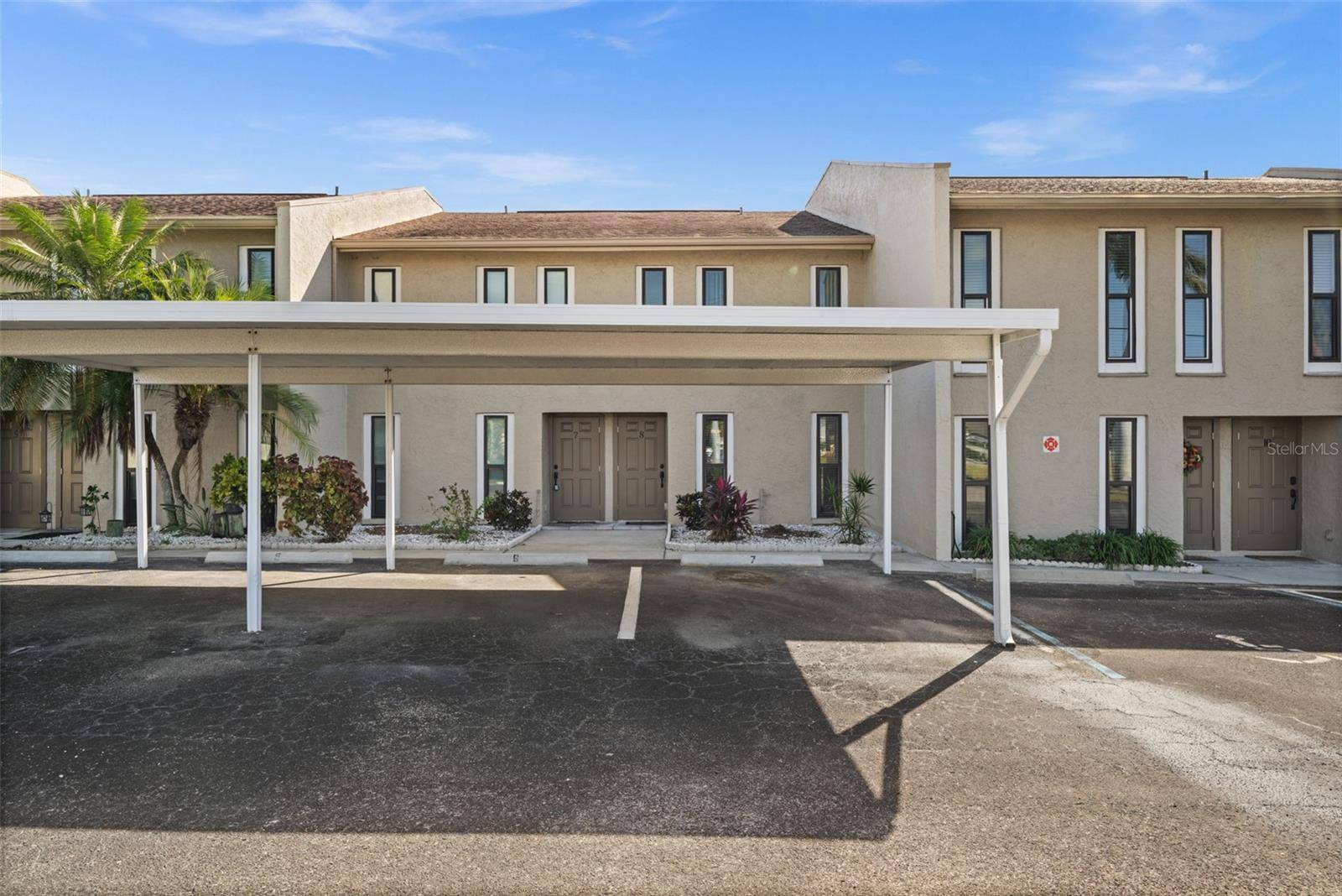 4803 SW SANTA BARBARA CT #8, Cape Coral, FL 33914