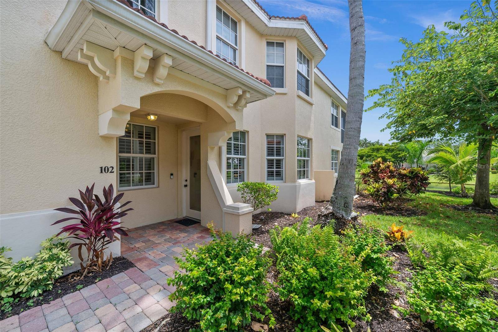 5626 CAPE HARBOUR DR #102, Cape Coral, FL 33914