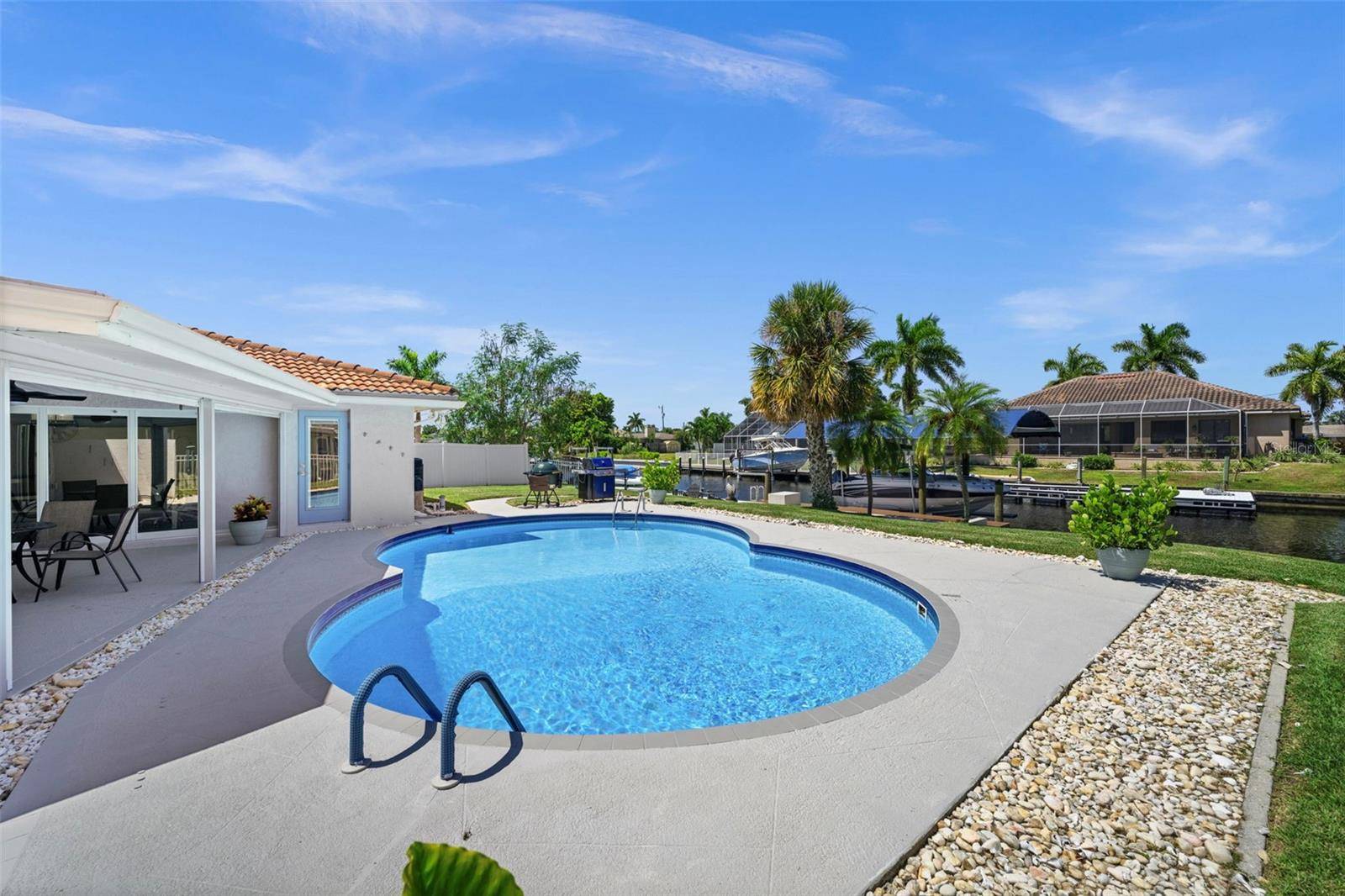4914 SORRENTO CT, Cape Coral, FL 33904