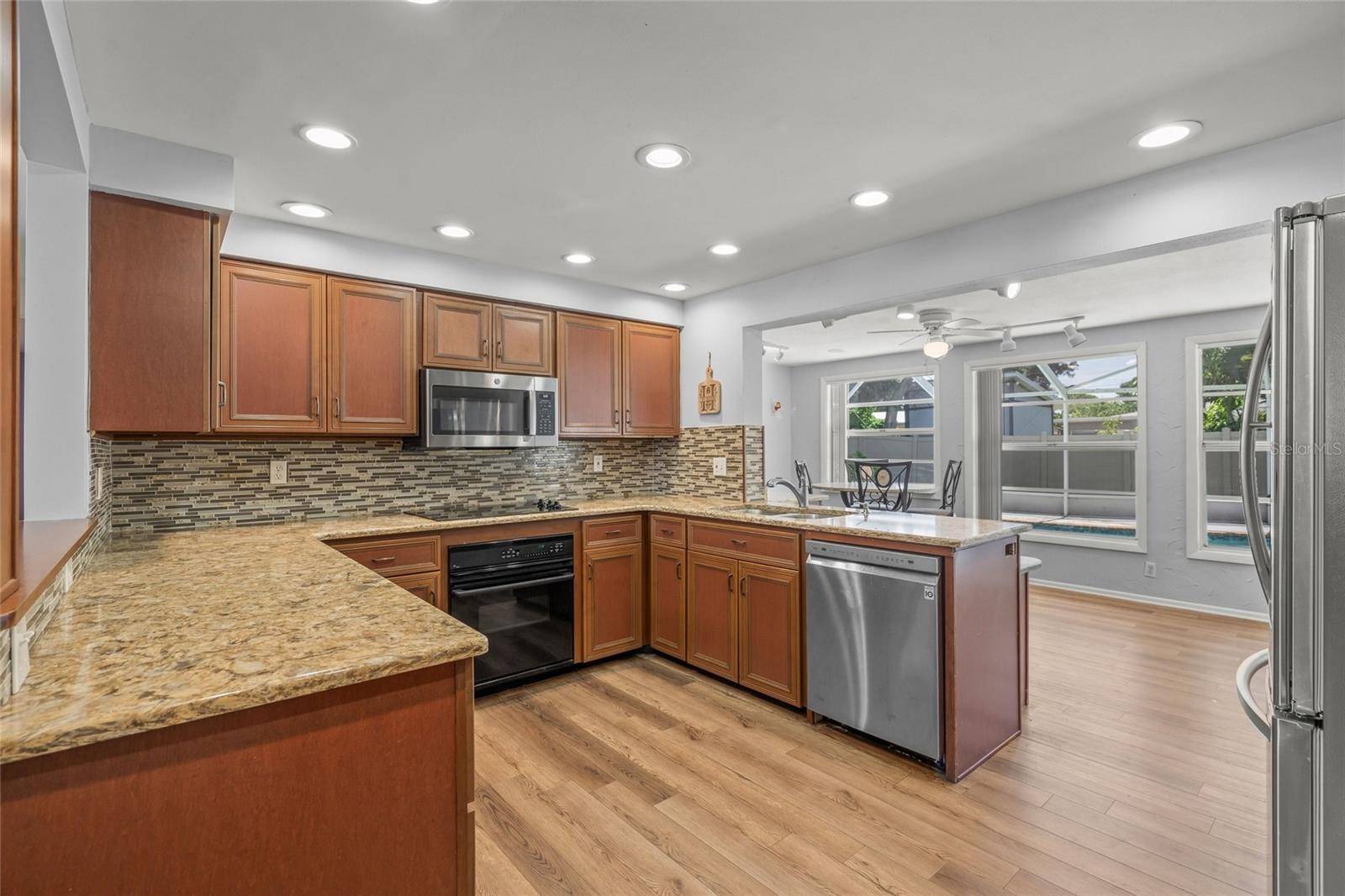 4018 DYER LN, Sarasota, FL 34232