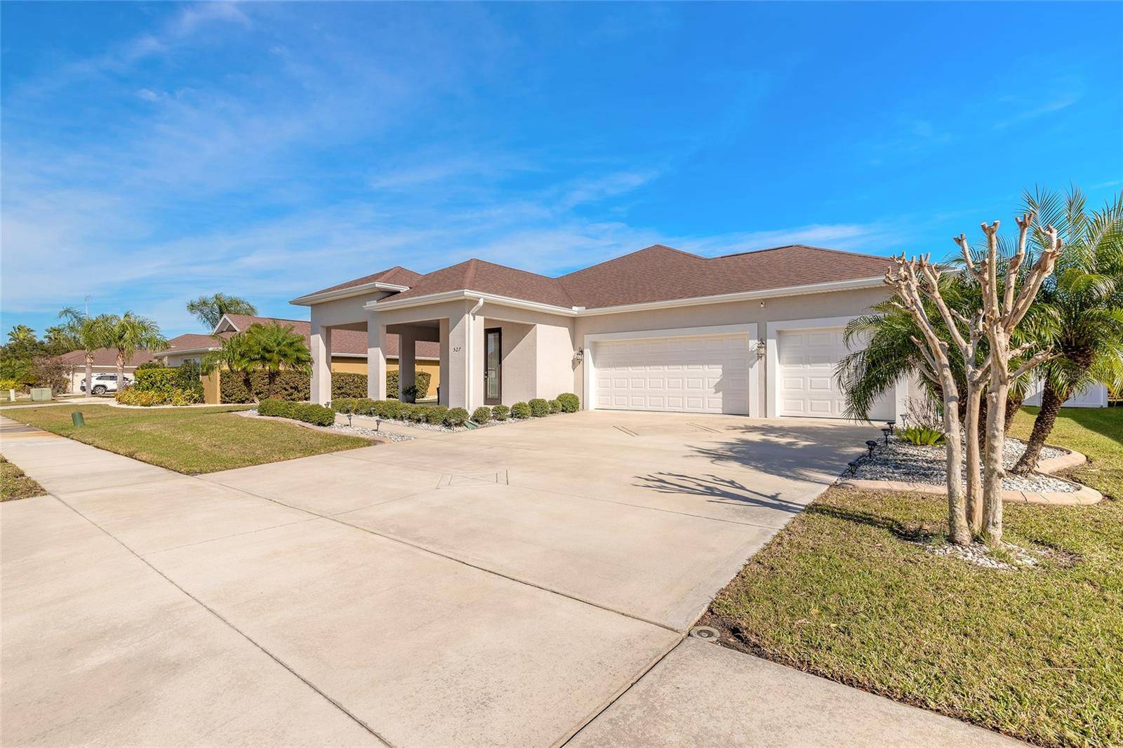 527 LUNA BELLA LN, New Smyrna Beach, FL 32168