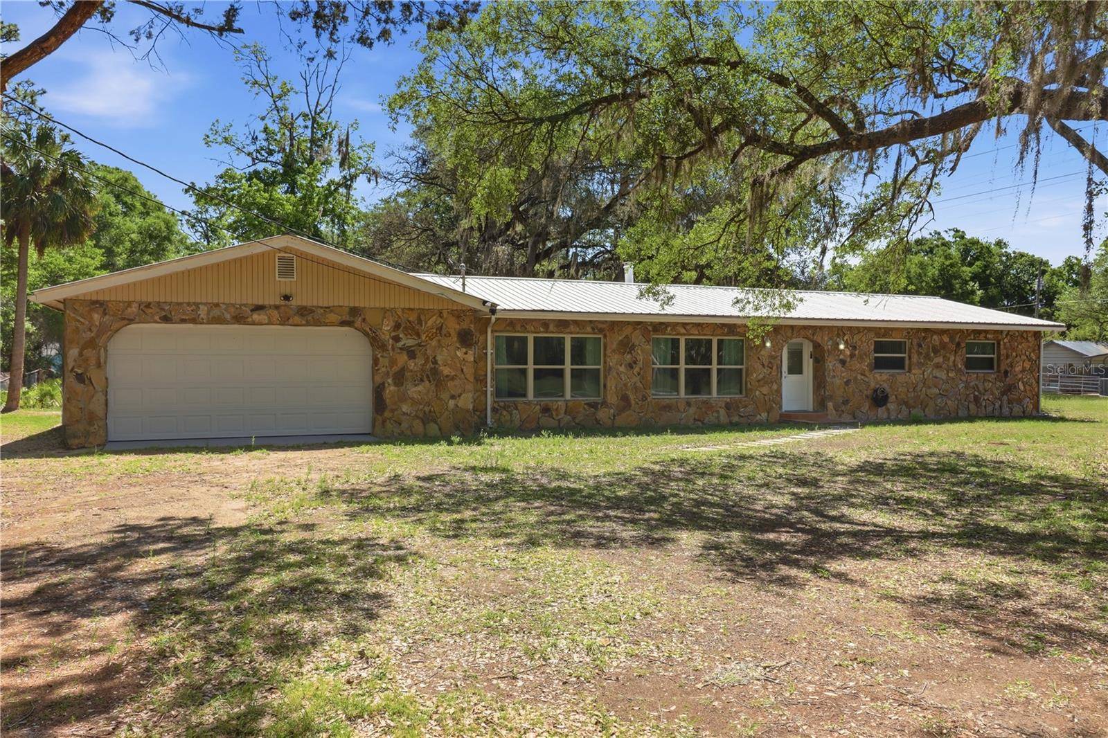 67 COVE RD, Inglis, FL 34449