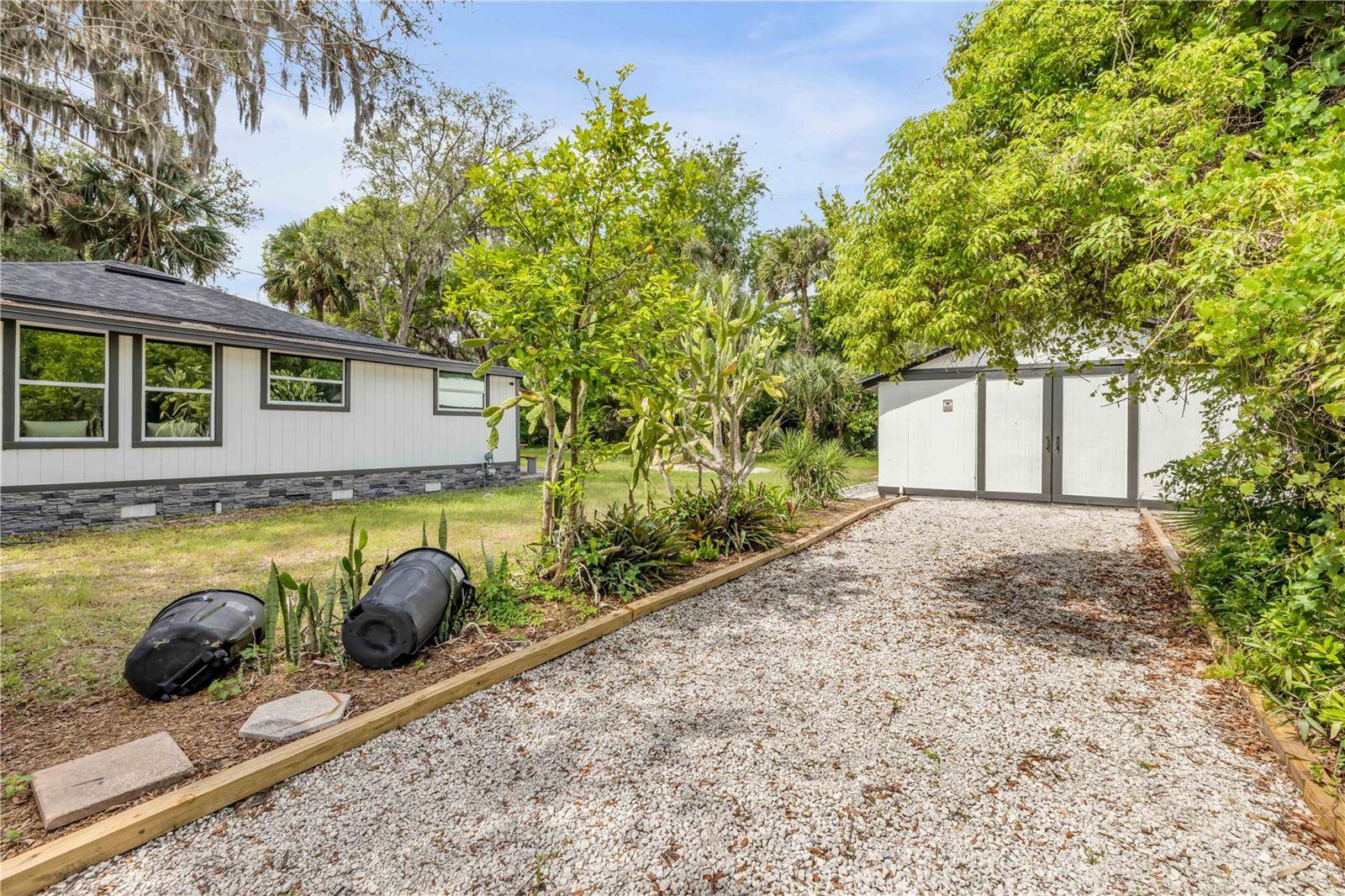 1956 PIONEER TRL, New Smyrna Beach, FL 32168