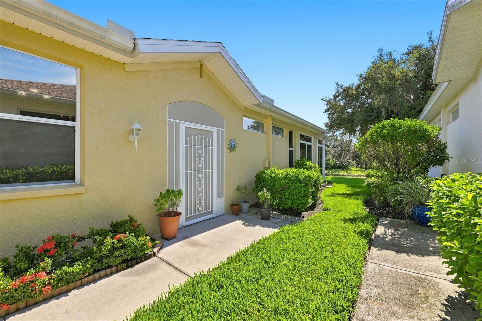 1231 FAIRWAY GREENS DR #45, Sun City Center, FL 33573