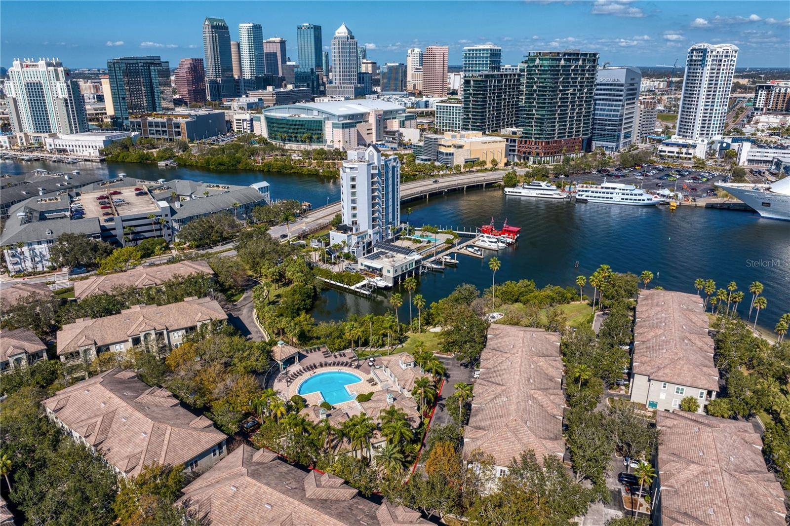 751 CORAL REEF DR #751, Tampa, FL 33602