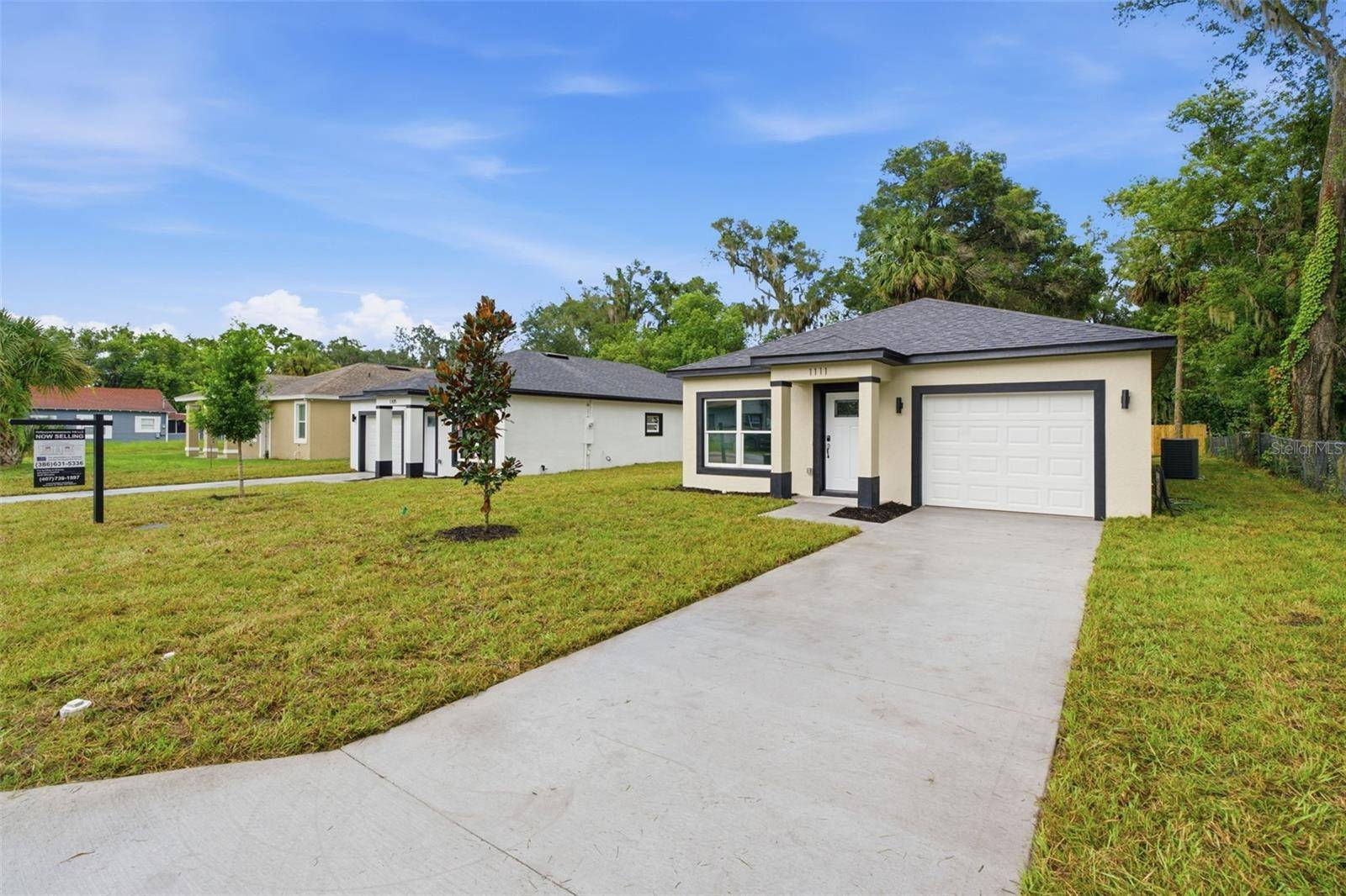 1111 S ADELLE AVE, Deland, FL 32720