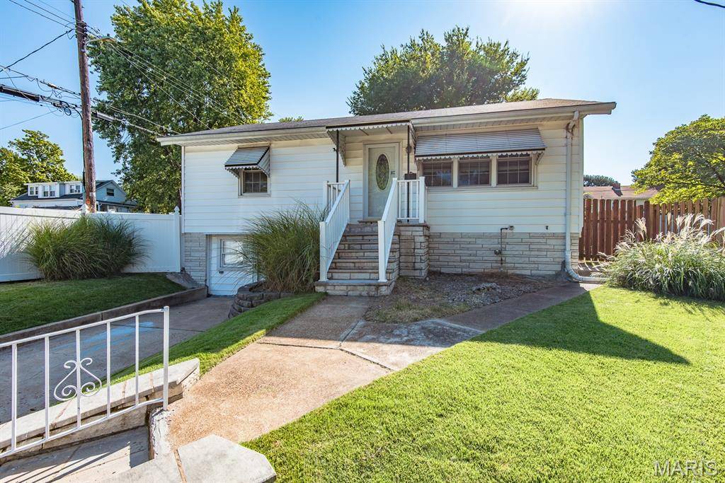 3818 Wabash AVE, St Louis, MO 63109