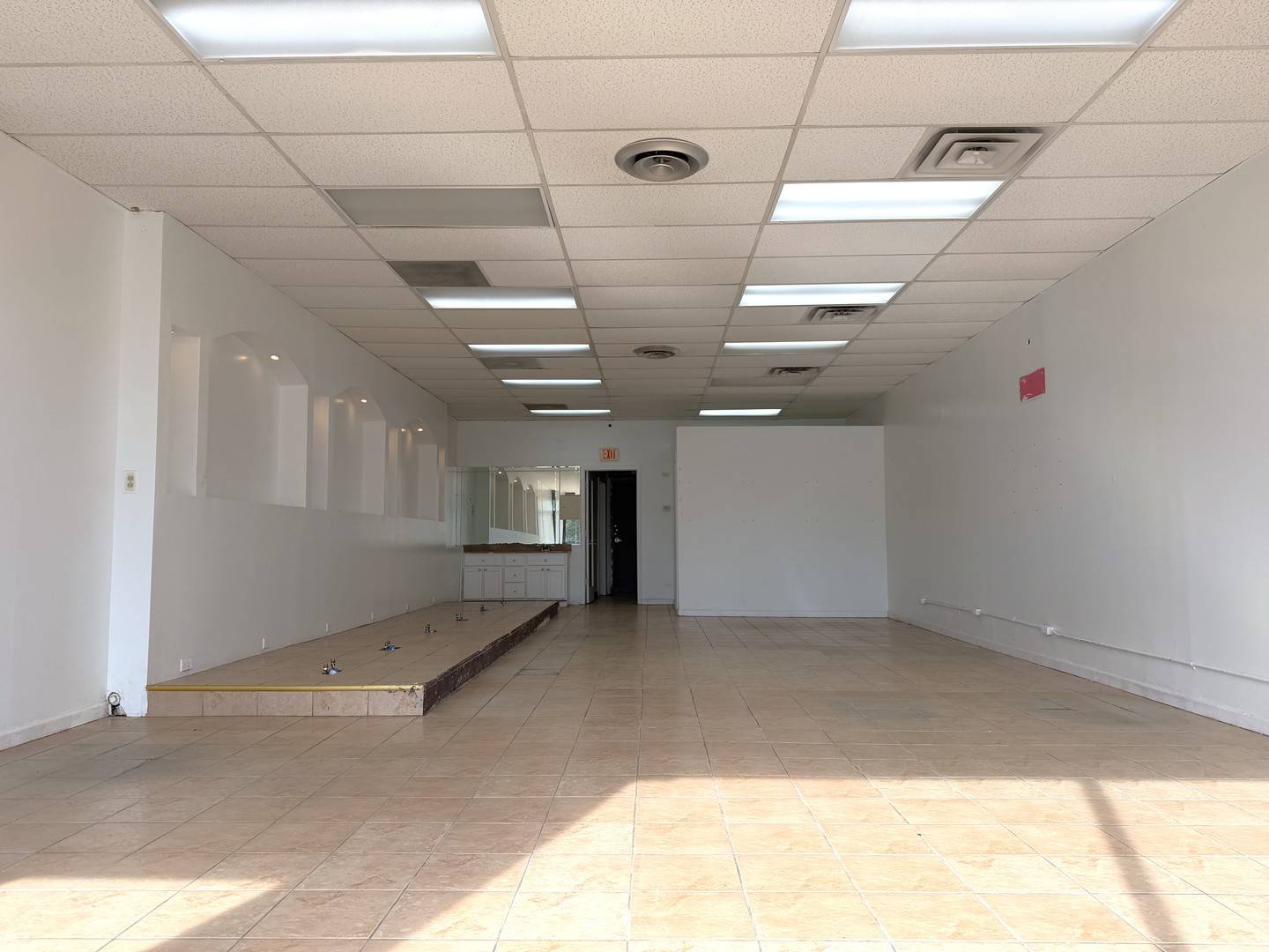 359 N Schmidt RD, Bolingbrook, IL 60440