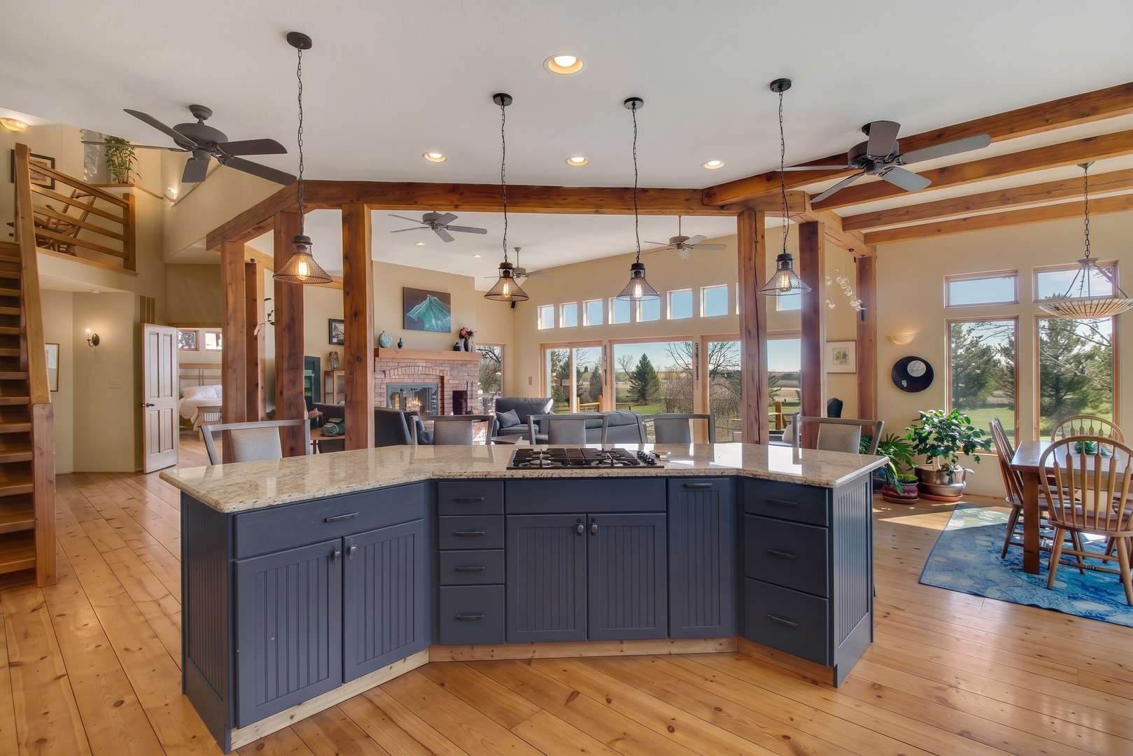 859 Old Kirk RD, Geneva, IL 60134