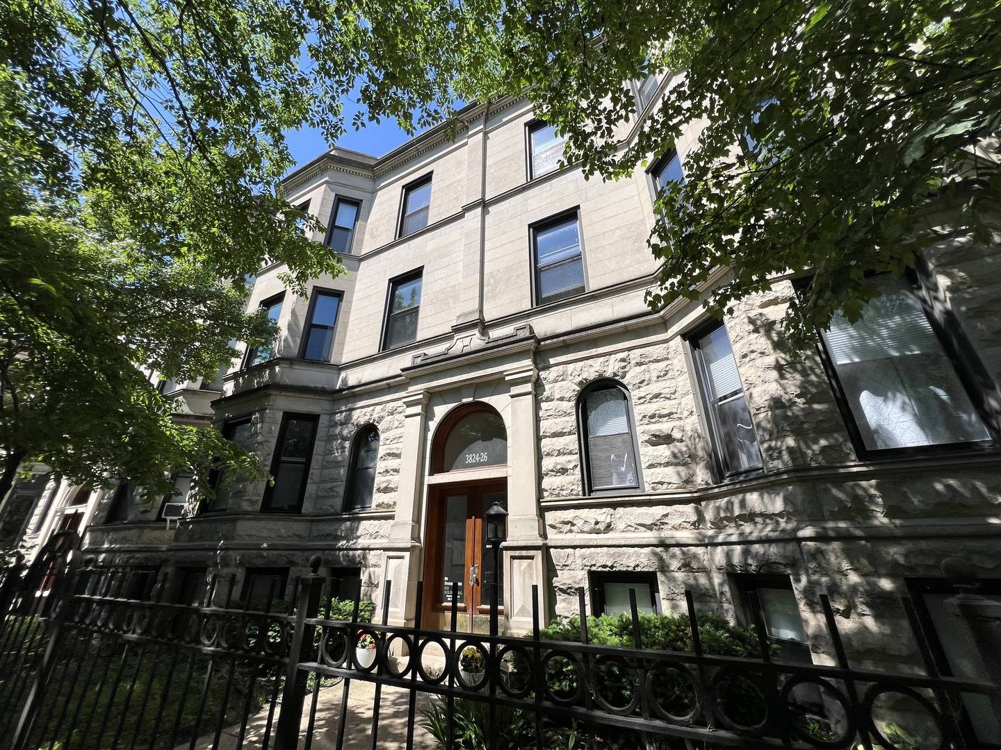 3826 N Fremont ST #2N, Chicago, IL 60613