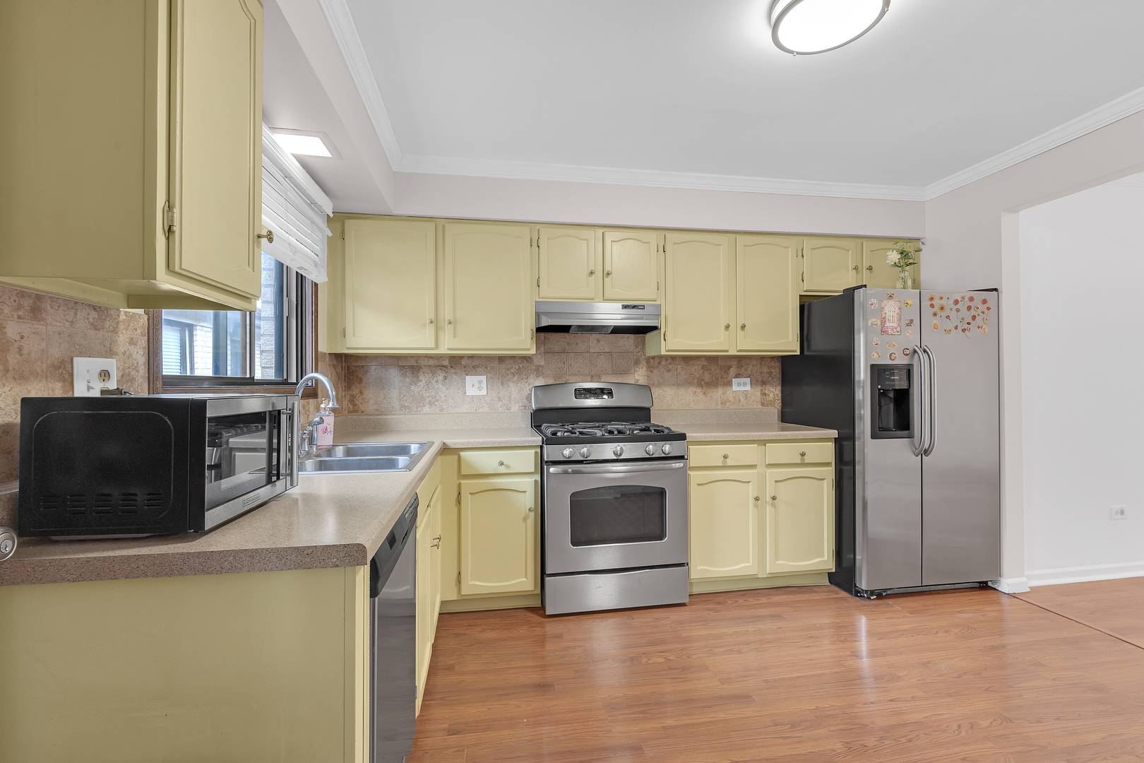 5151 N East River RD #332D, Chicago, IL 60656