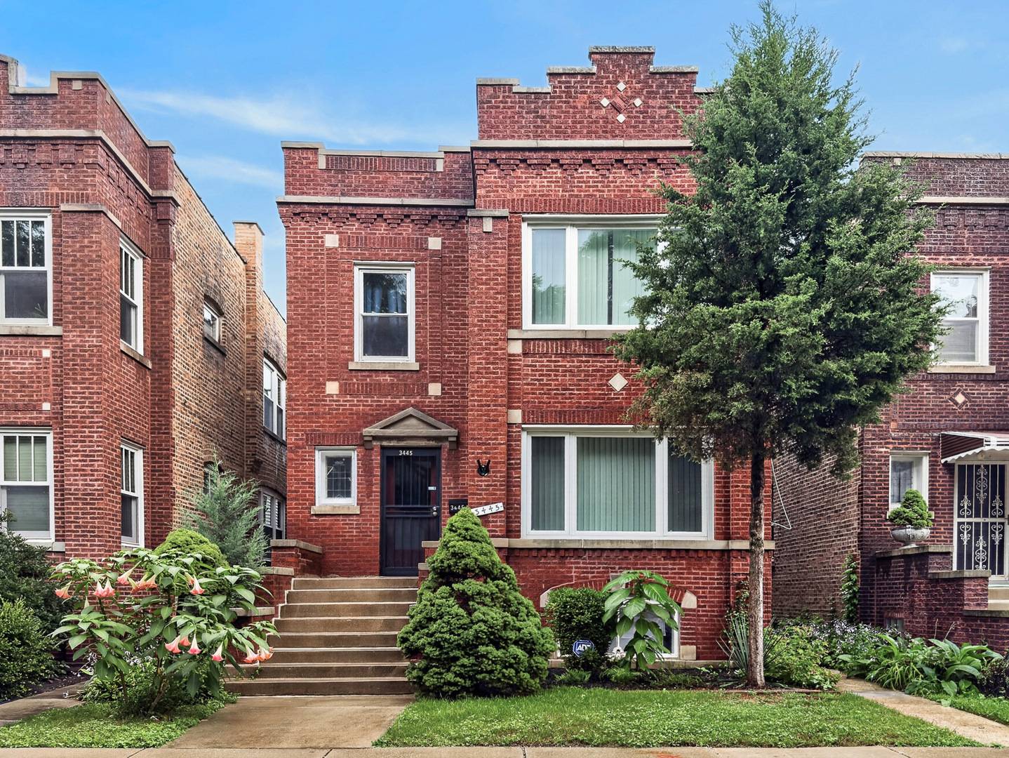 3445 N Monticello AVE, Chicago, IL 60618