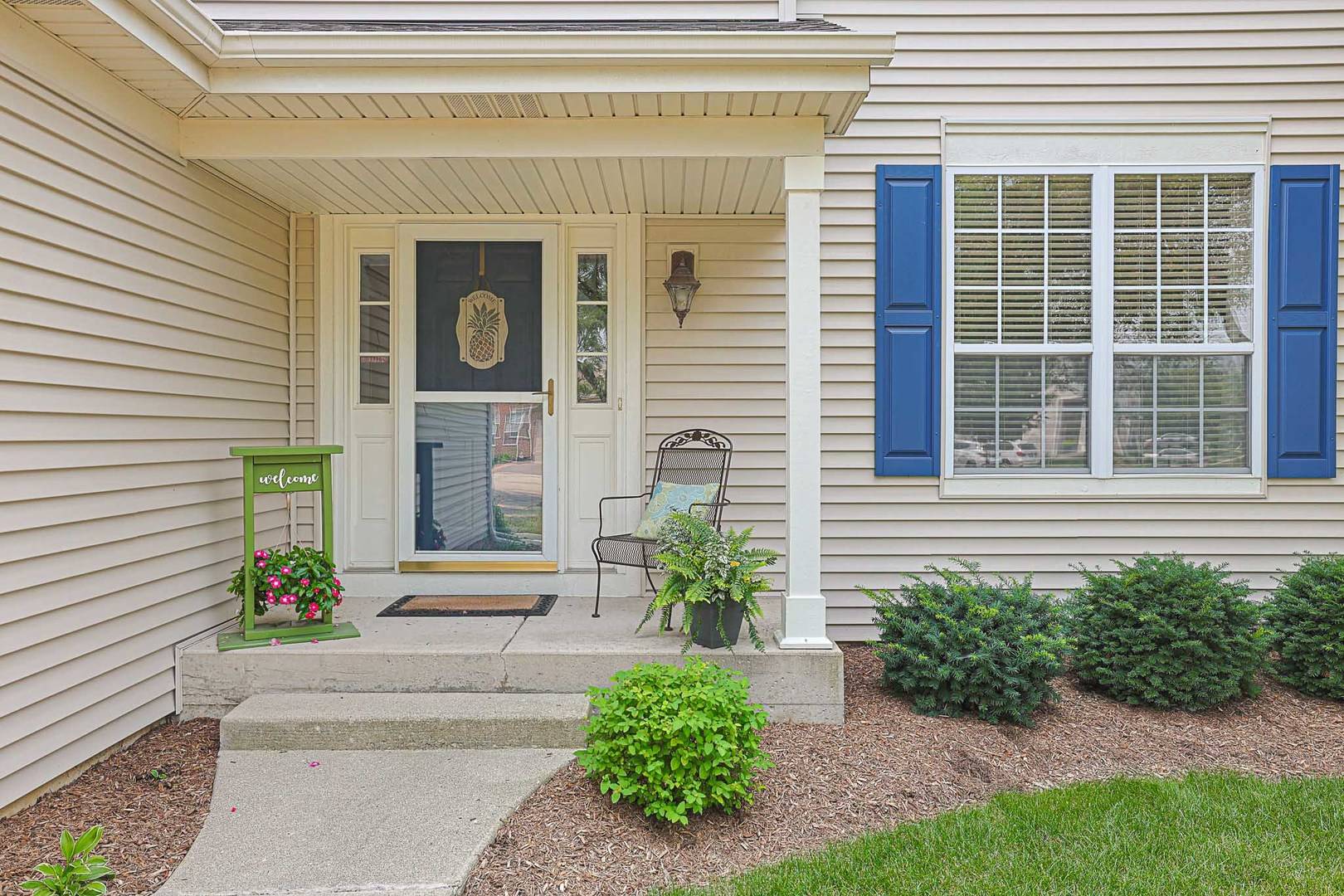 3105 Merrywell CT, Carpentersville, IL 60110