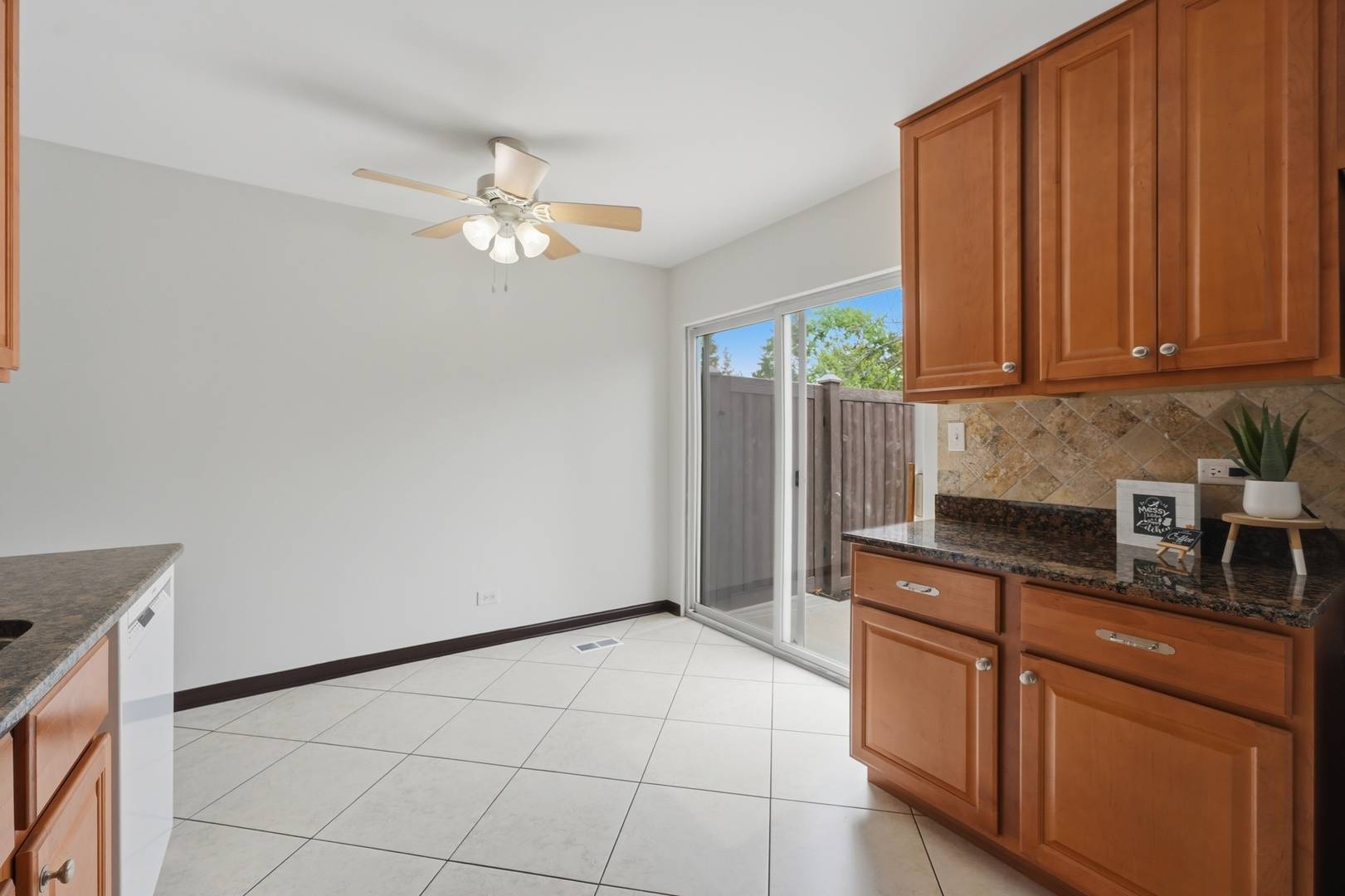 1148 N Old Bridge RD, Palatine, IL 60067