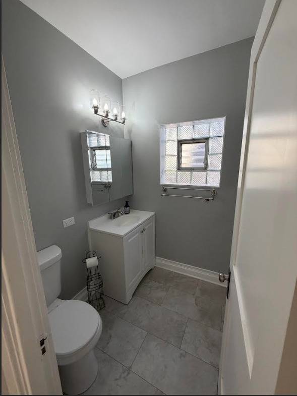 3410 W 53rd PL, Chicago, IL 60632