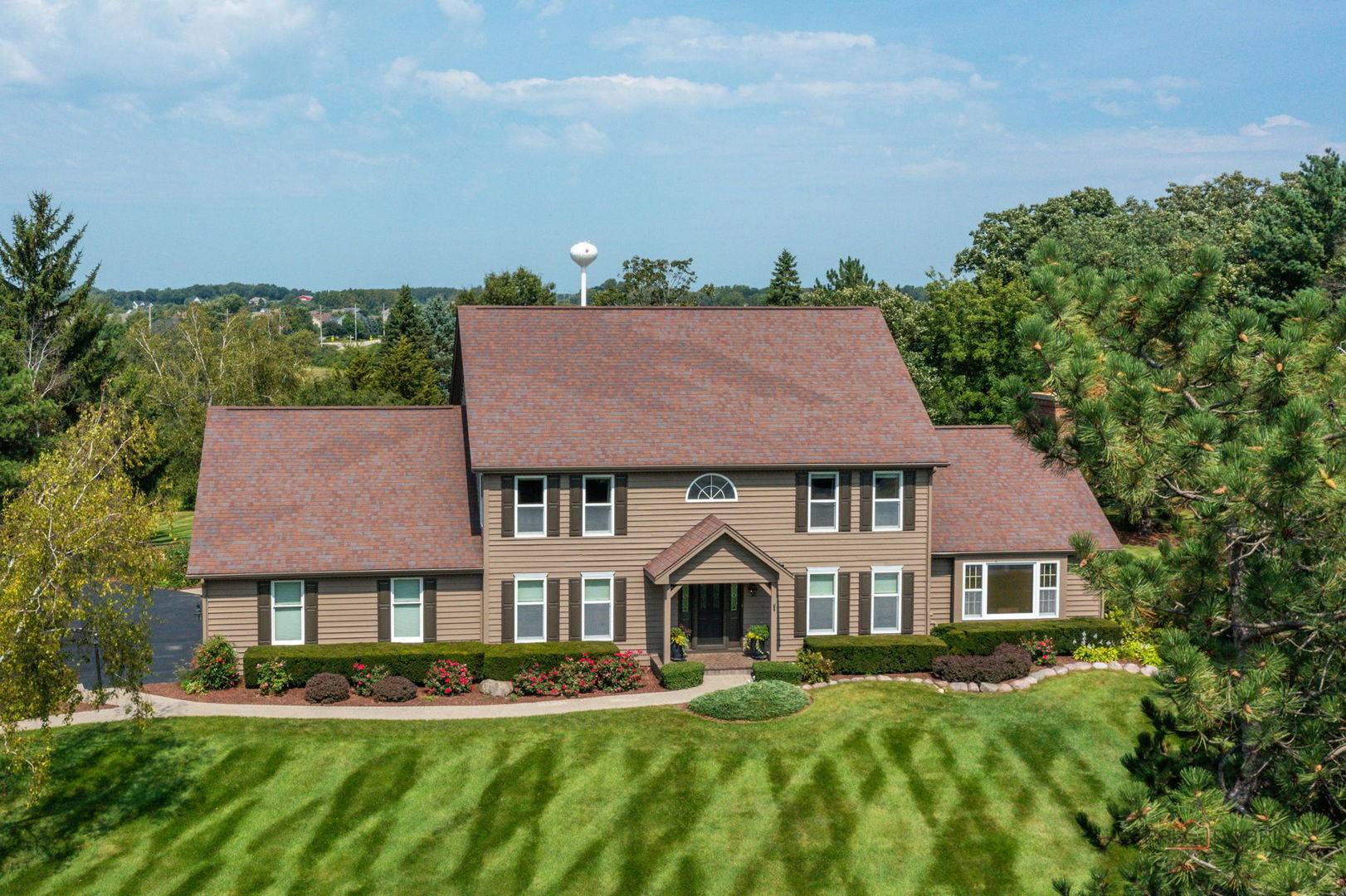7110 Marsh DR, Lakewood, IL 60014