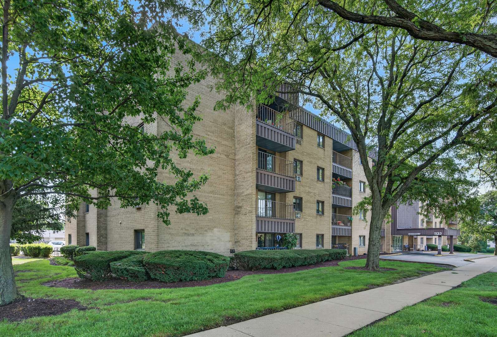 1133 S Finley RD #309, Lombard, IL 60148