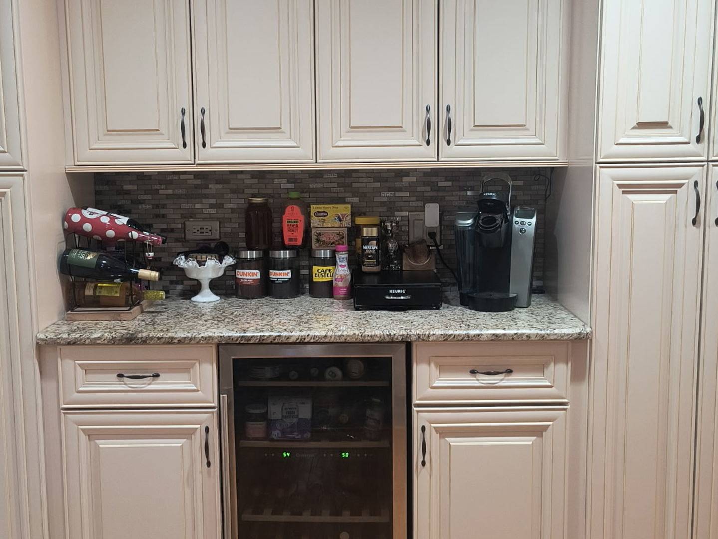 20 W Division ST, Villa Park, IL 60181