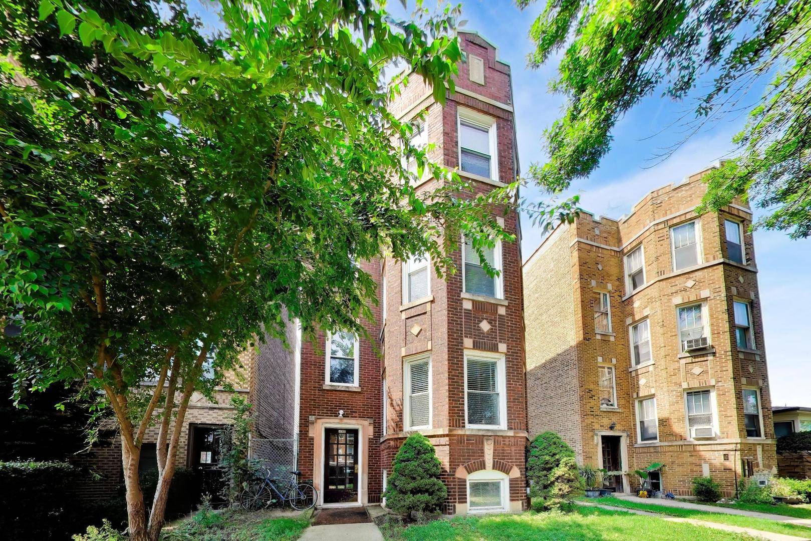 5418 N Artesian AVE #1, Chicago, IL 60625
