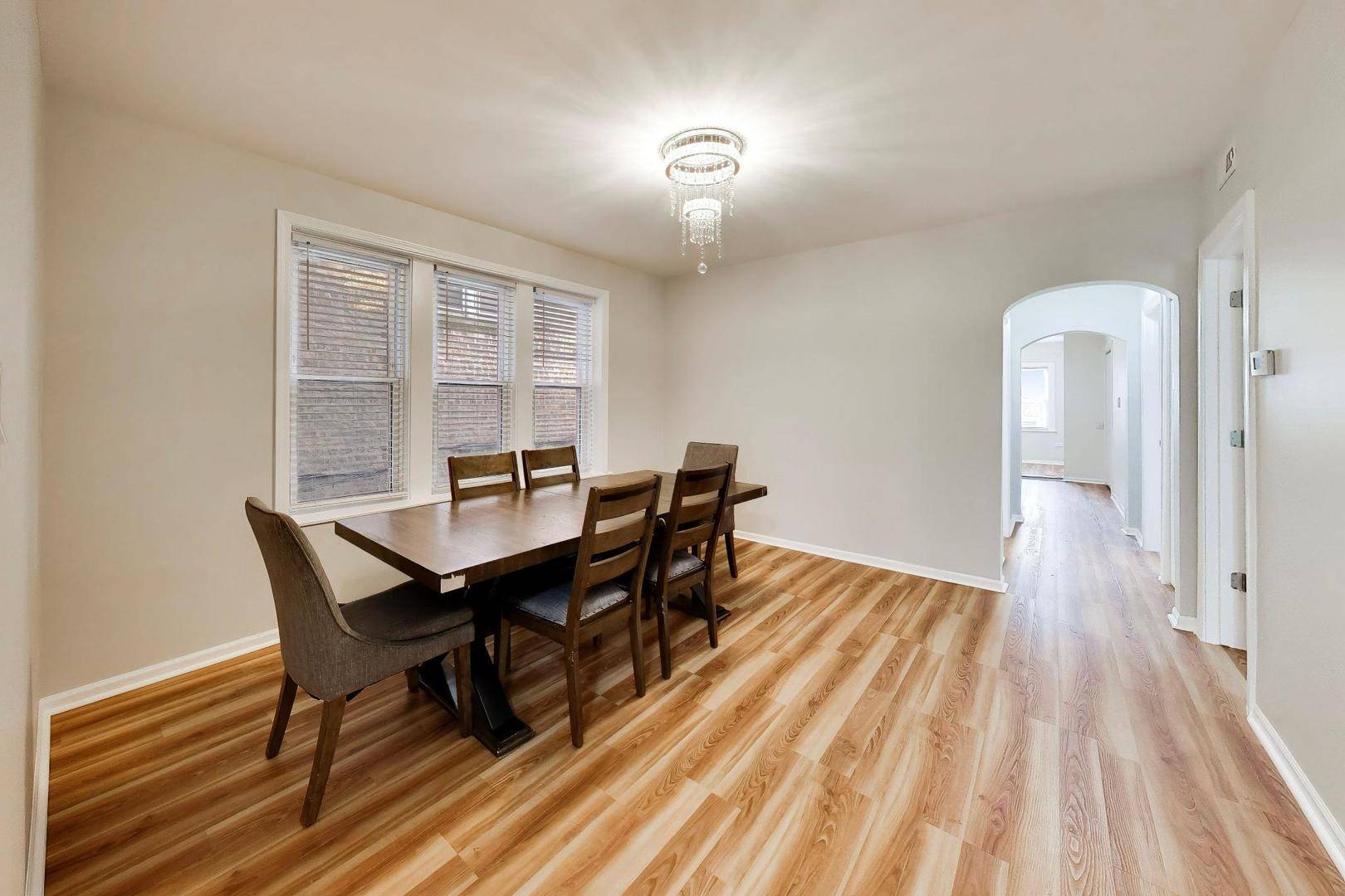 5418 N Artesian AVE #1, Chicago, IL 60625